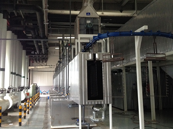 Continuous spray pretreatment