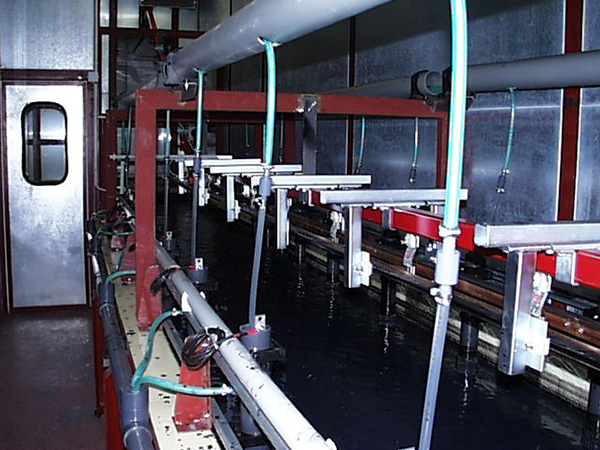 Electrophoresis tank
