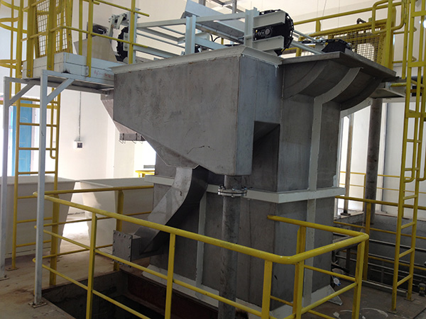 Scraping residue machine